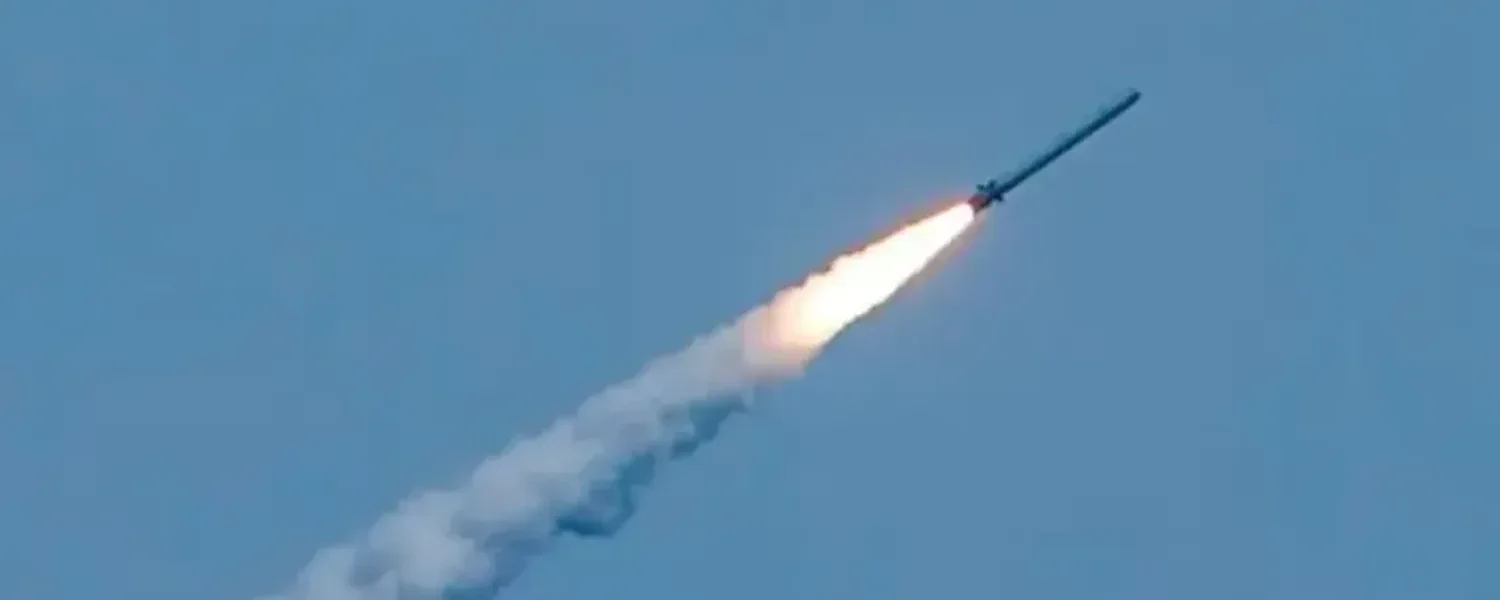 Уламки іранської ракети влучили в будівлю резиденції консульства США в Ізраїлі