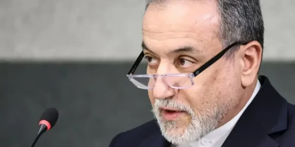 Іран отримує військову допомогу від росії та Китаю для боротьби з США - голова МЗС Арагчі