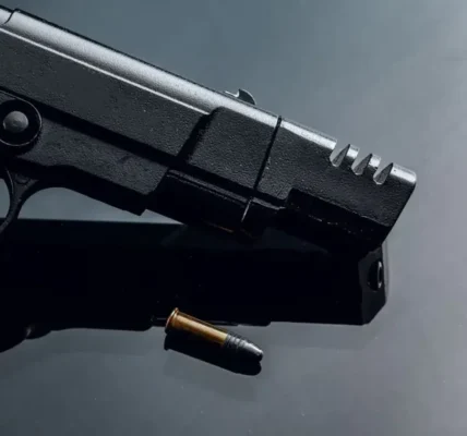 У Запоріжжі поліцейський стріляв для відбиття нападу, нападника знайшли мертвим неподалік, ним виявився військовий у СЗЧ - поліція