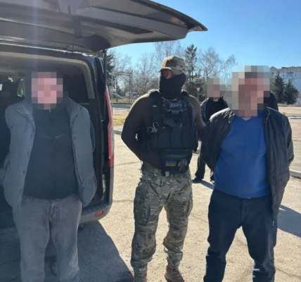 Ексдепутат та військовий продавали за $11,5 тис.