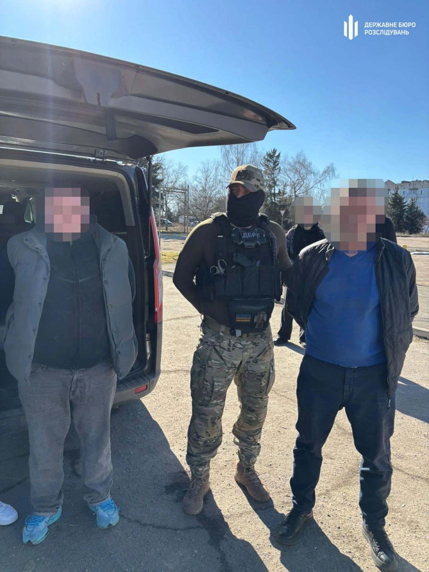 Ексдепутат та військовий продавали за $11,5 тис.