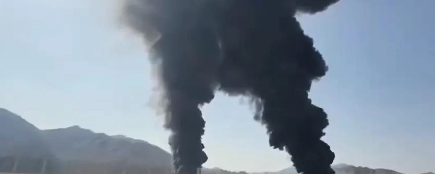 У нафтовому хабі ОАЕ у Фуджейрі сталася пожежа після дронової атаки