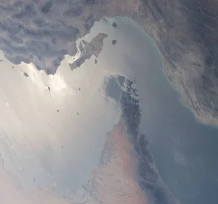 Союзники Трампа і Китай ухильно відповіли на вимогу щодо Ормузької протоки, але США працюють за лаштунками - ЗМІ