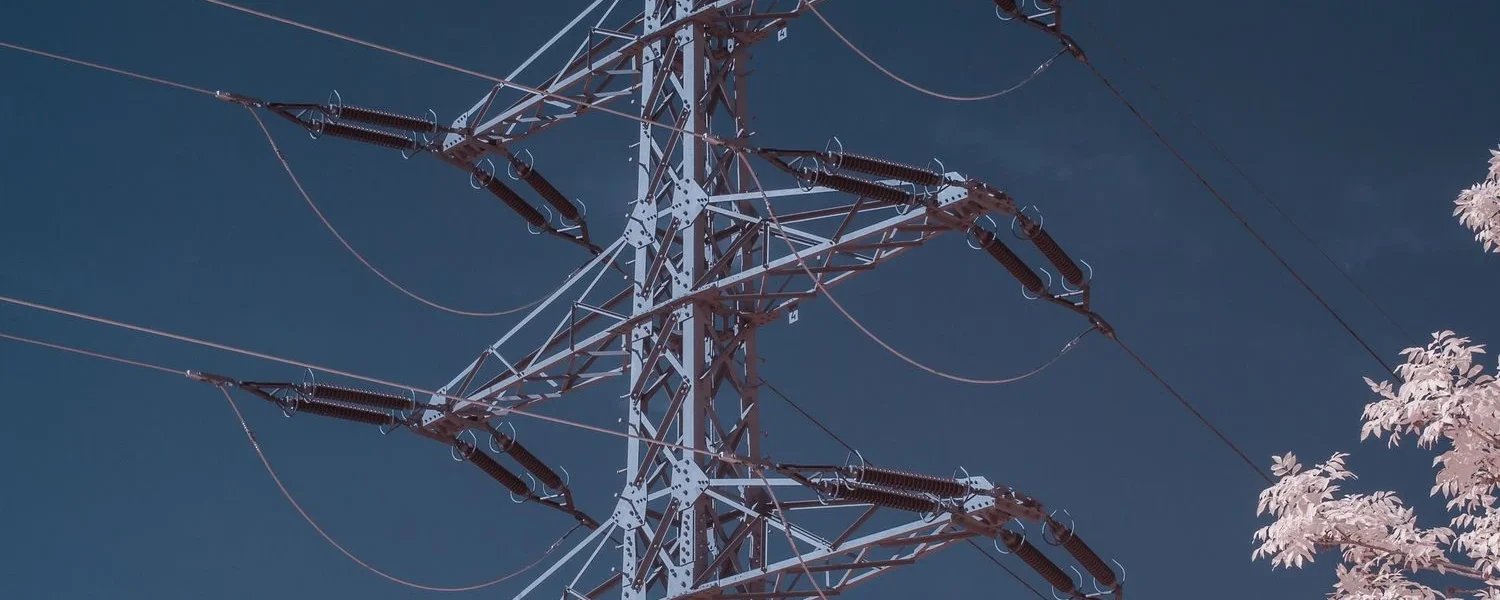 Чотири області частково без світла через обстріли, графіків для населення не прогнозують