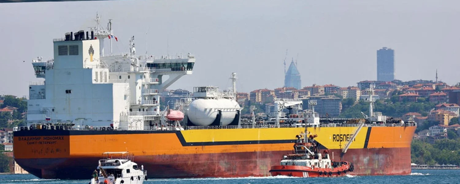 Щонайменше 40% російських потужностей з експорту нафти зупинені - Reuters