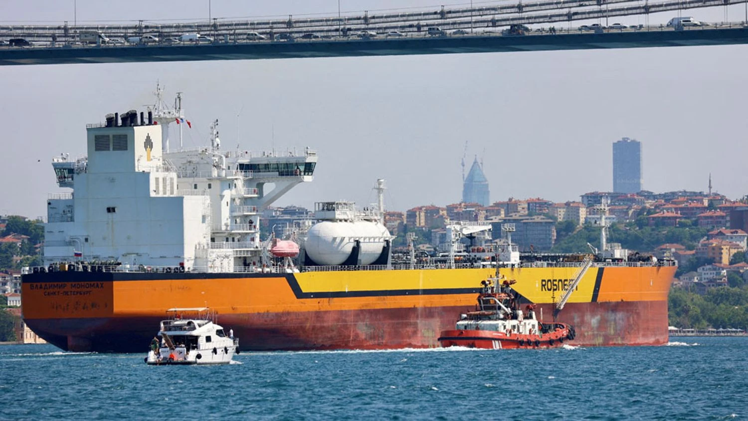 Щонайменше 40% російських потужностей з експорту нафти зупинені - Reuters