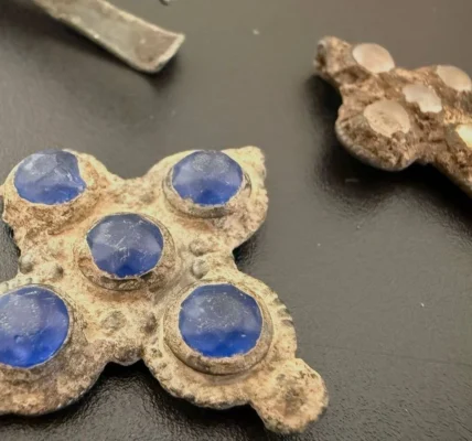 Митники запобігли вивезенню за кордон 39 археологічних пам’яток VIII–XX століть