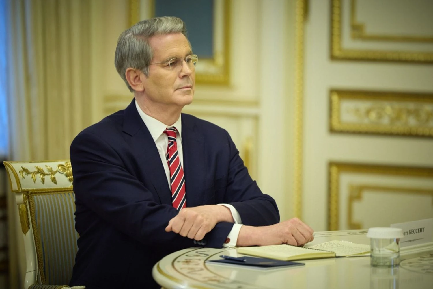 США не продовжать винятки із санкцій для російської та іранської нафти - міністр