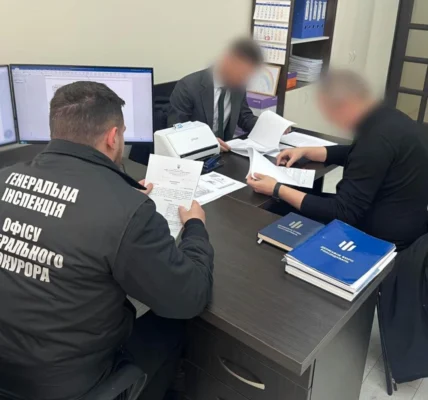 Суддю із Закарпаття підозрюють у отриманні понад 640 000 гривень доплат за фейковий науковий ступінь