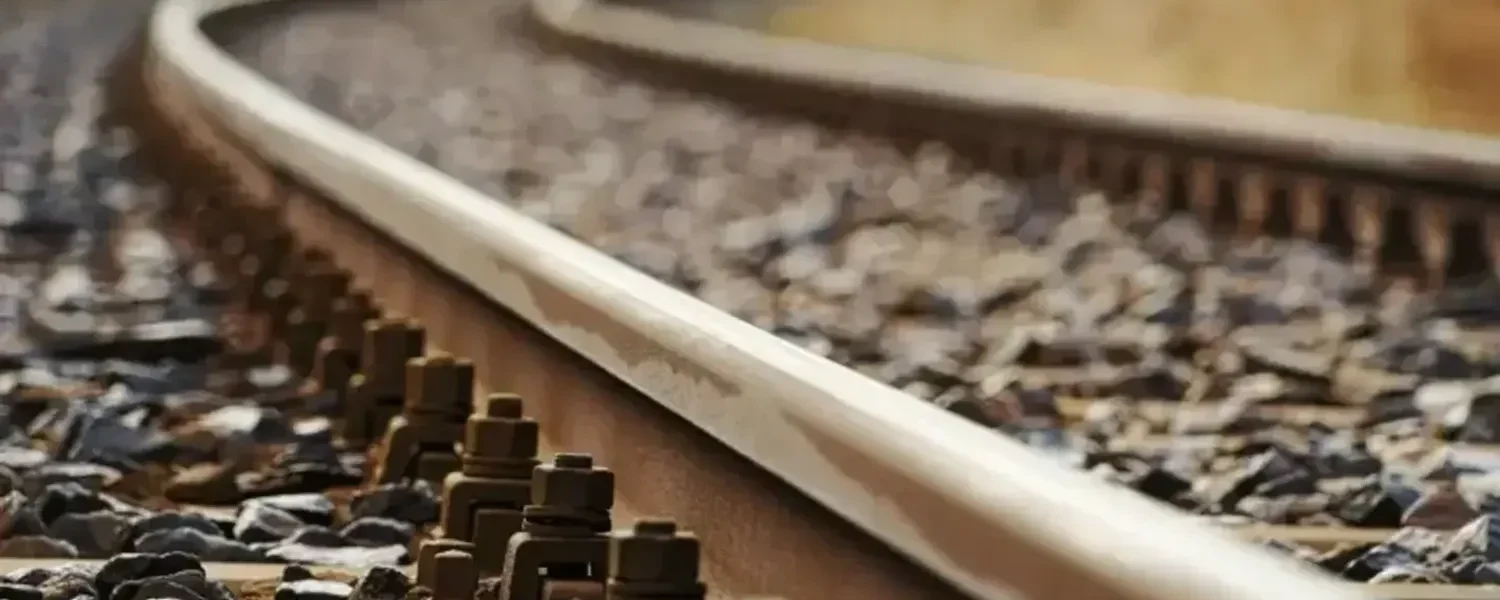 рф атакувала залізницю з вокзалом у Слов