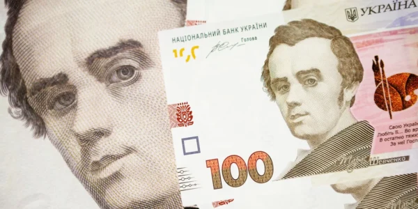 Українцям почали виплачувати 1500 грн - хто може отримати і коли