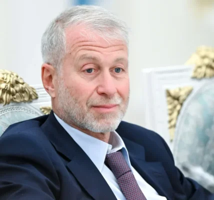 Абрамович хоче витратити 2,35 млрд фунтів від продажу Челсі не лише на Україну - ЗМІ