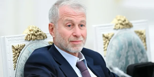 Абрамович хоче витратити 2,35 млрд фунтів від продажу Челсі не лише на Україну - ЗМІ