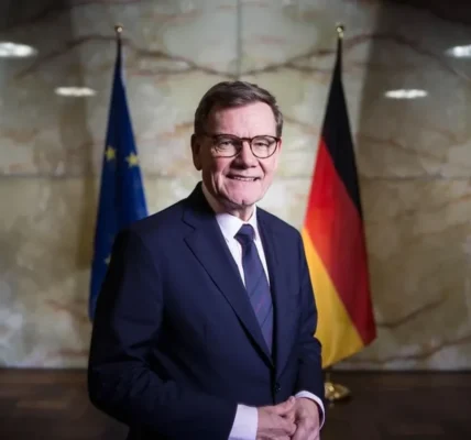 Вадефул відповів Трампу, що НАТО сильніше, ніж будь-коли