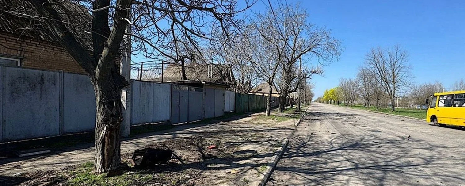 Друга атака рф на Нікополь - БПЛА вдарив по авто, загинув чоловік, поранена жінка