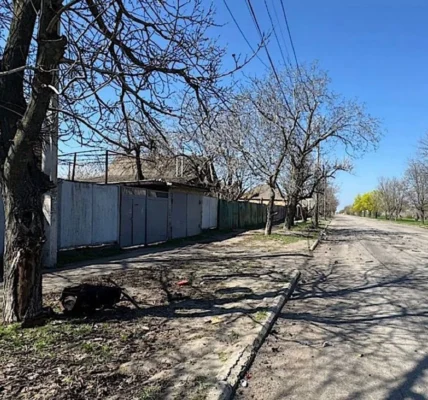 Друга атака рф на Нікополь - БПЛА вдарив по авто, загинув чоловік, поранена жінка