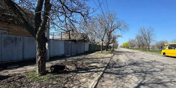 Друга атака рф на Нікополь - БПЛА вдарив по авто, загинув чоловік, поранена жінка