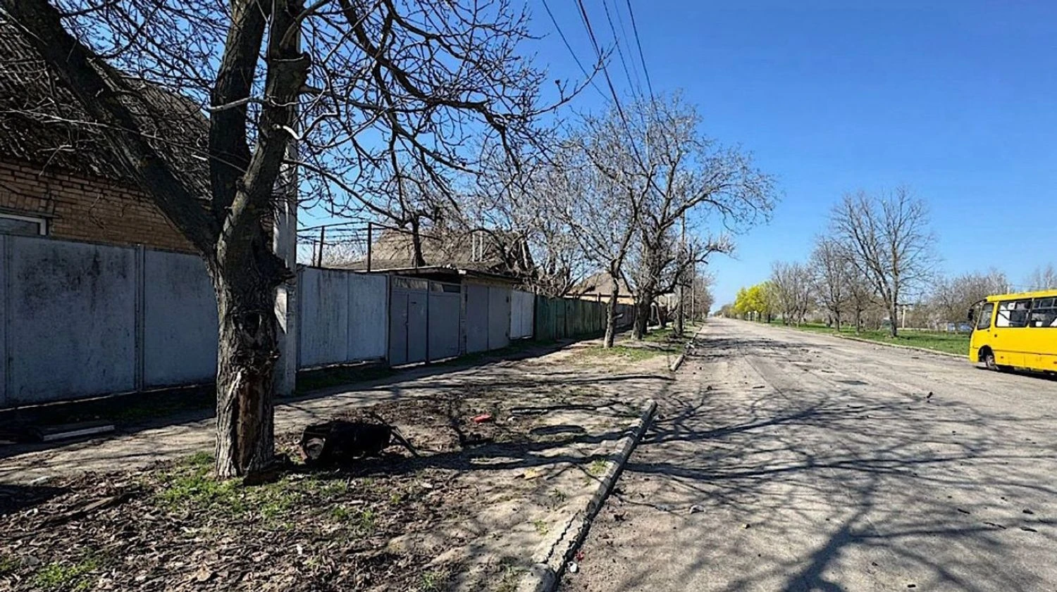 Друга атака рф на Нікополь - БПЛА вдарив по авто, загинув чоловік, поранена жінка