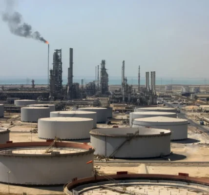 Саудівська Аравія втратила понад 600 тис. барелів нафти на добу через атаки, ще 700 тис. обмежено трубопроводом