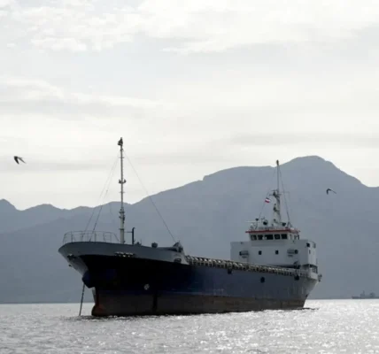 США заявили, що за перші 24 години жодне судно не прорвало морську блокаду Ірану