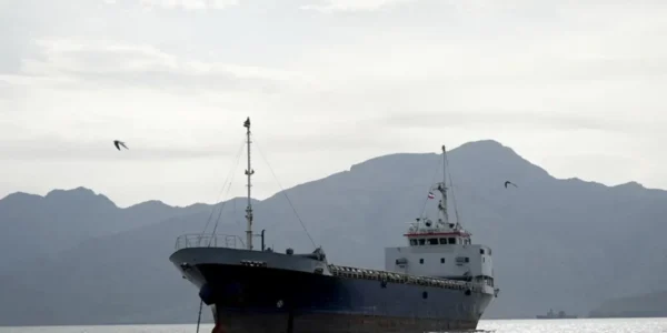 США заявили, що за перші 24 години жодне судно не прорвало морську блокаду Ірану