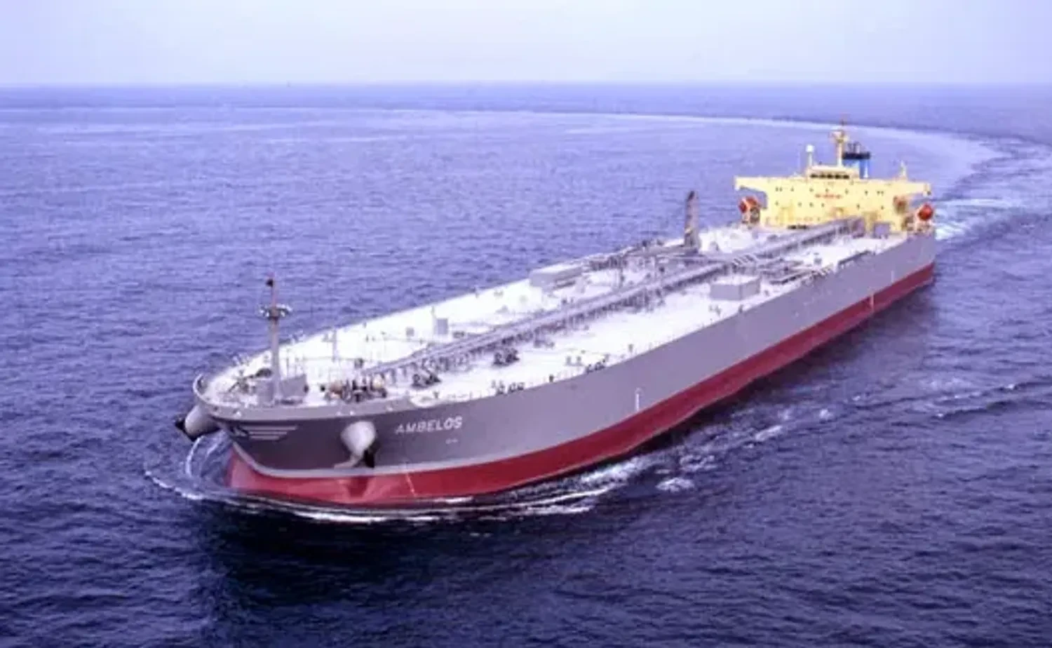 Перший танкер з нафтою вийшов з Ормузької протоки на тлі блокади США - ЗМІ