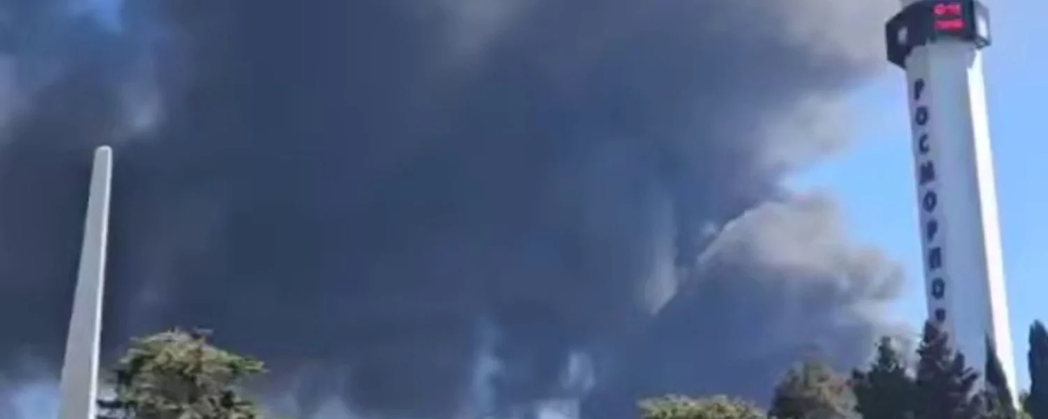 Пожежа на Туапсинському НПЗ триває понад дві доби, мешканців закликають носити респіратори