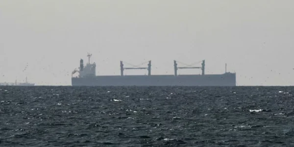 Ціни на нафту обвалилися на 9% після заяви Ірану про відкриття Ормузької протоки