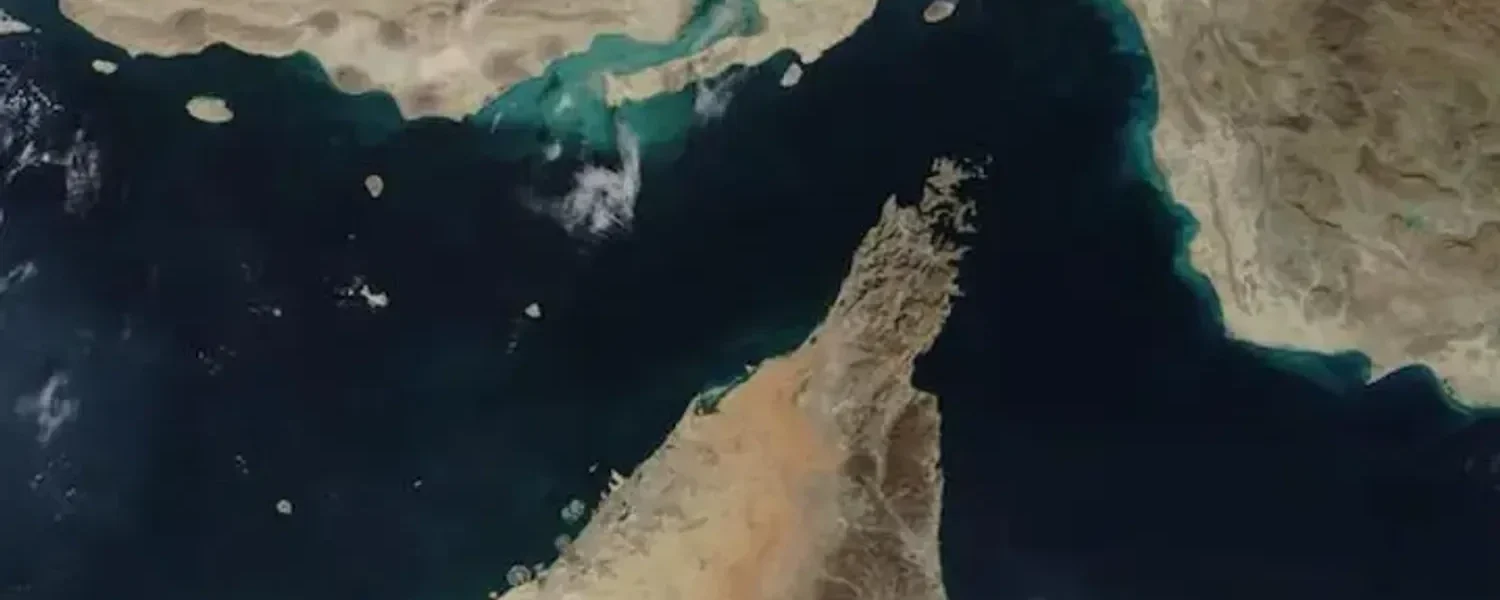 Іран знову закрив Ормузьку протоку та розвернув нафтові танкери - ЗМІ