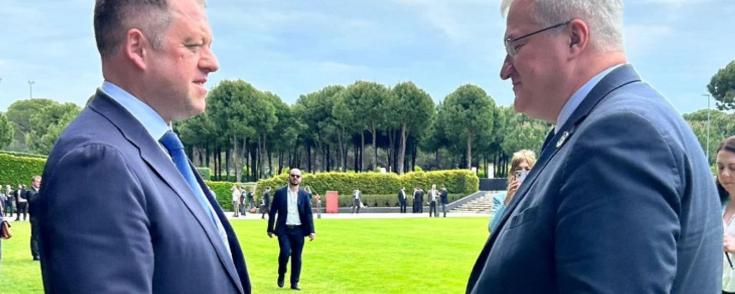 Сибіга і держміністр з європейських справ Ірландії Бірн обговорили посилення санкційного тиску на рф