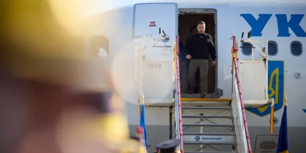 Зеленський прибув до Азербайджану на переговори з