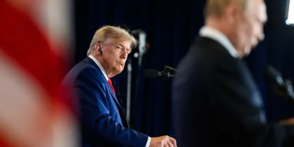 путін провів розмову із Трампом і заявив, що готовий оголосити перемир