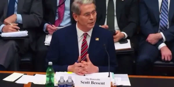 США попередили про санкції для компаній, що співпрацюють з іранськими авіалініями