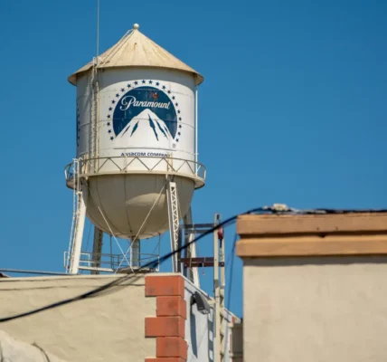 Paramount просить FCC схвалити іноземне фінансування угоди з Warner Bros.