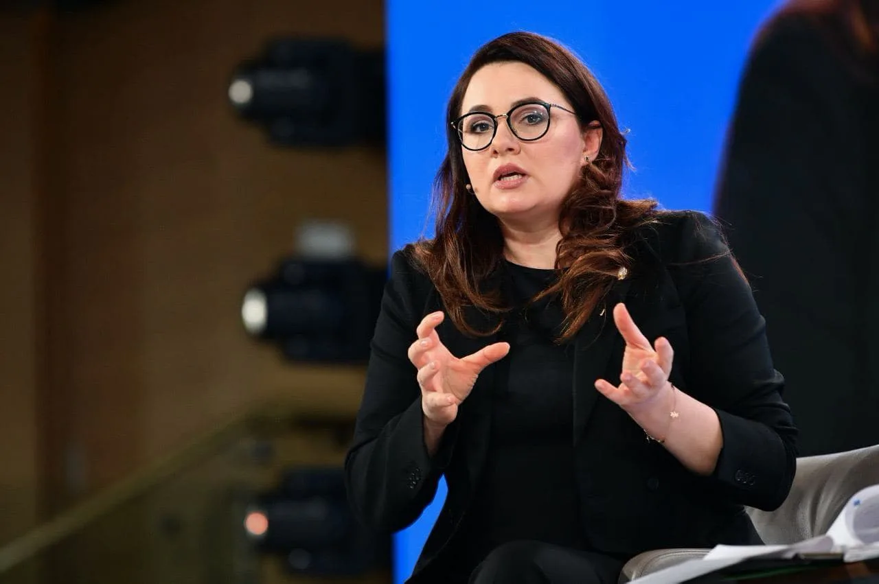 Закупівлі, ціни і будівництво біля аеродромів - Свириденко роз