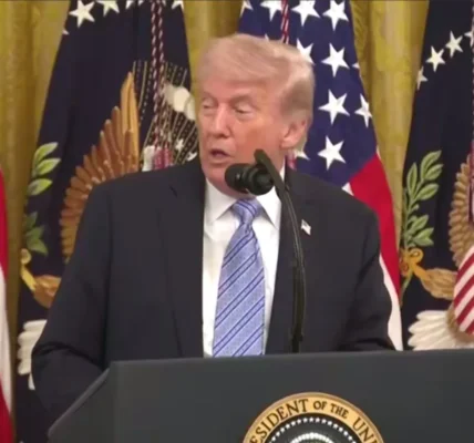 Трамп відмовився підтвердити, чи діє припинення вогню з Іраном на тлі інцидентів в Ормузькій протоці