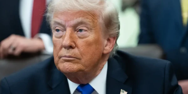 Трамп заявив, що очікує зустрічі з Сі Цзіньпіном попри загострення між США і Китаєм
