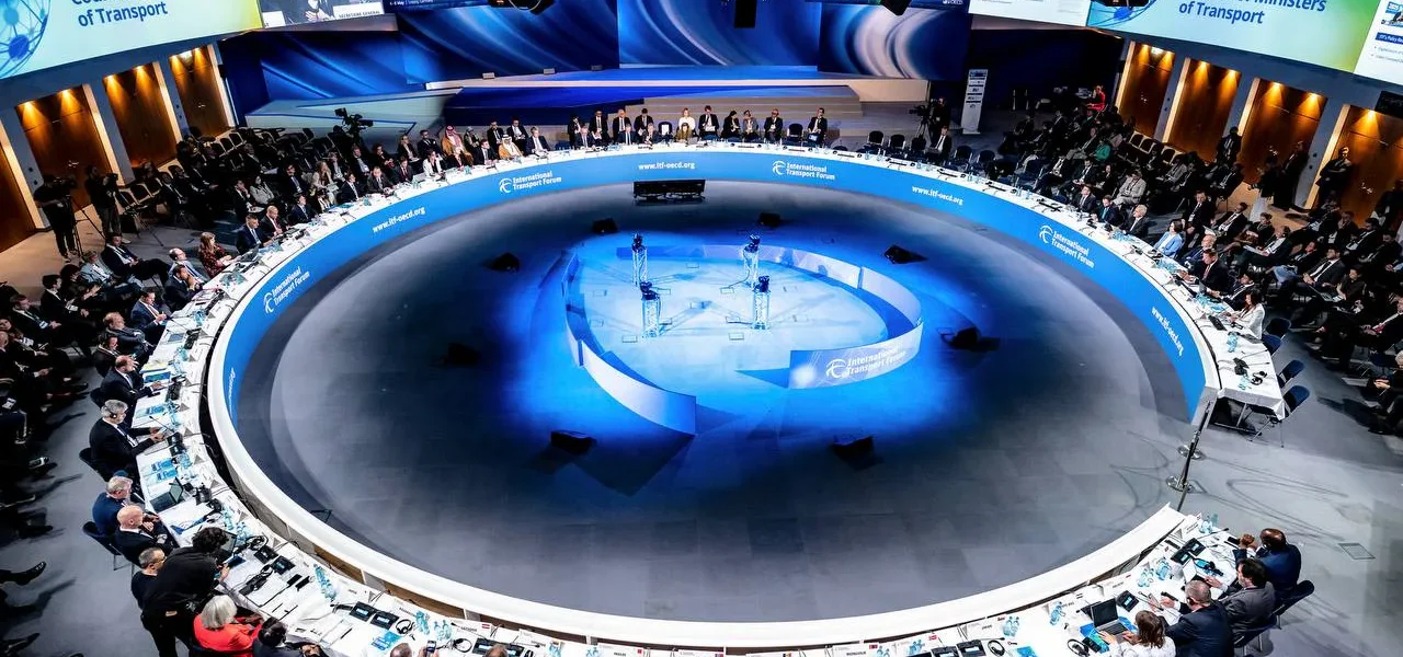 Україна презентувала у Лейпцигу масштаби руйнувань транспортної інфраструктури через війну