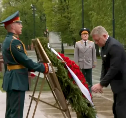 Фіцо прибув до москви на зустріч із путіним і назвав себе
