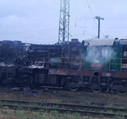 росія пошкодила чотири локомотиви на залізниці за два дні масованих атак