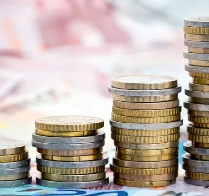 Українці цьогоріч сплатили 15,8 млрд грн земельного податку - на 14,3% більше, ніж торік
