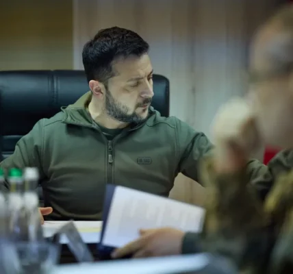 Зеленський провів нараду з ГШ, розвідками і СБУ - у фокусі