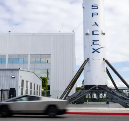 SpaceX готується до IPO з оцінкою понад $2 трлн вже в середу – Bloomberg