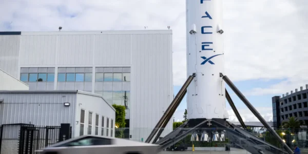 SpaceX готується до IPO з оцінкою понад $2 трлн вже в середу – Bloomberg
