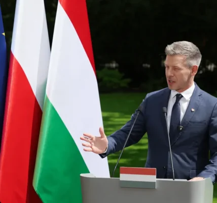 Мадяр заявив про право України захищатися і виступив за сильніші за Будапештський меморандум гарантії