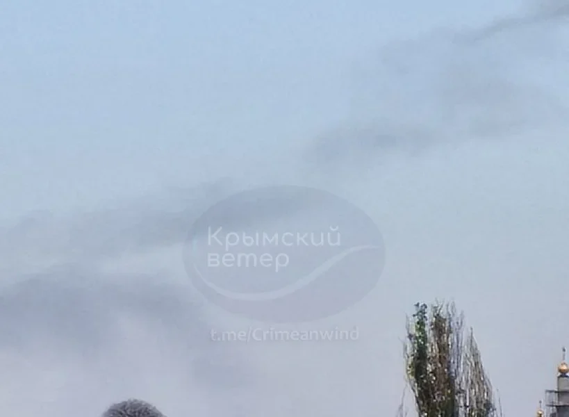 В окупованому Криму пролунали вибухи, ймовірно є приліт по комплексу
