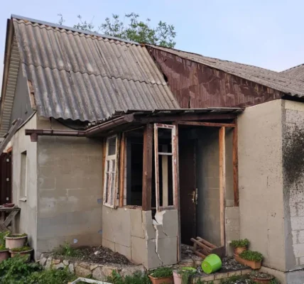 російські дрони вбили трьох людей під час атак на Харківщині