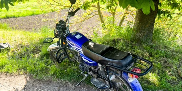 На Рівненщині в ДТП травмувалися водій мотоцикла та троє пасажирів, серед них - двоє дітей