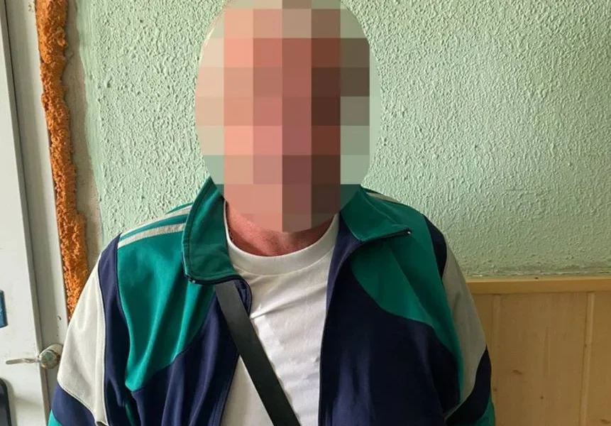На Дніпропетровщині затримали чоловіка за вчинення розпусних дій щодо 13-річного хлопця