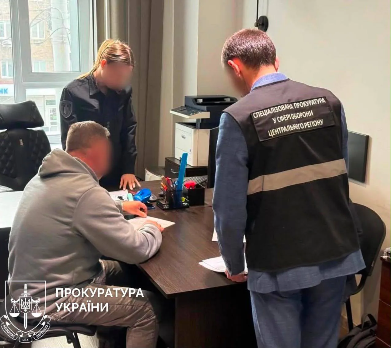 Посадовців військової частини викрили на переплаті 11 млн грн під час закупівлі генераторів для ЗСУ